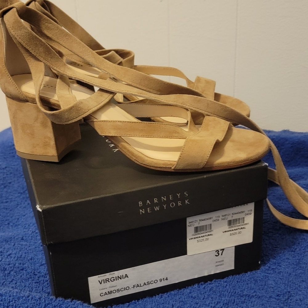 Barneys NY Tan Suede Wrap Up Block Heel Sandals size 7 - Picture 6 of 7